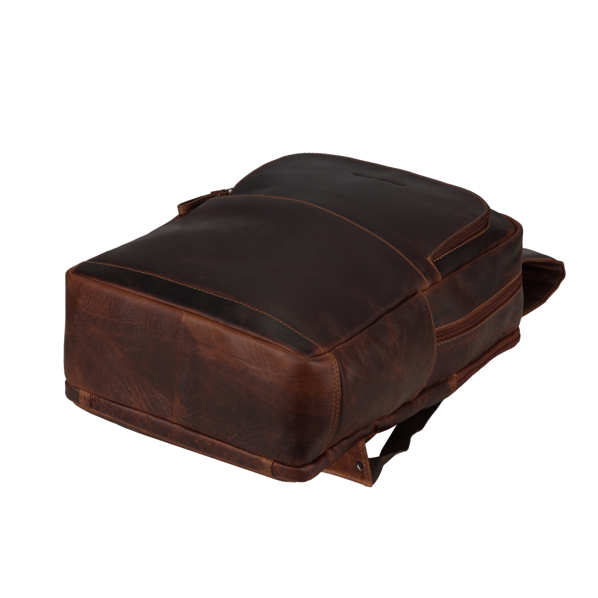Minori Leather Orlando unisex 16-inch chestnut leather backpack with adjustable straps and front pocket.