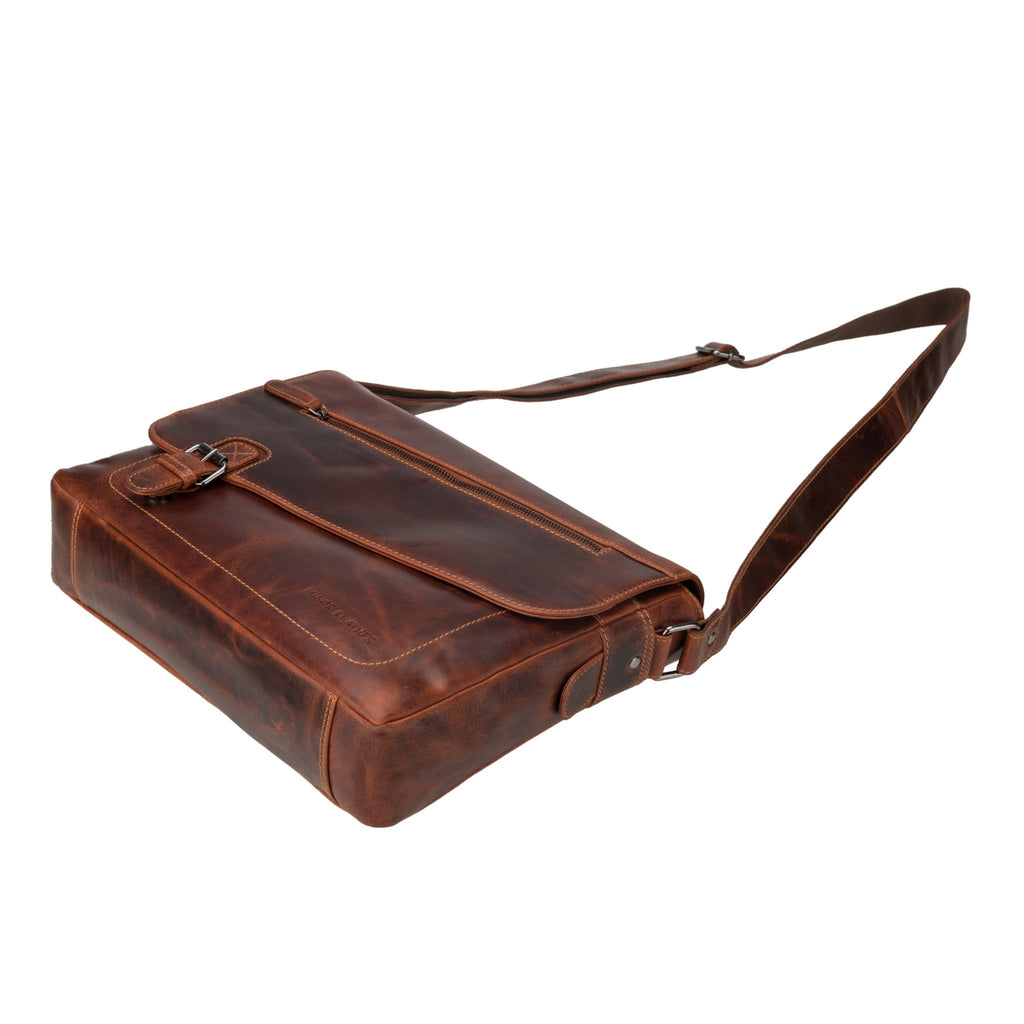 Minori Leather 14-inch Chicago chestnut leather messenger bag with adjustable strap and classic design for laptops.