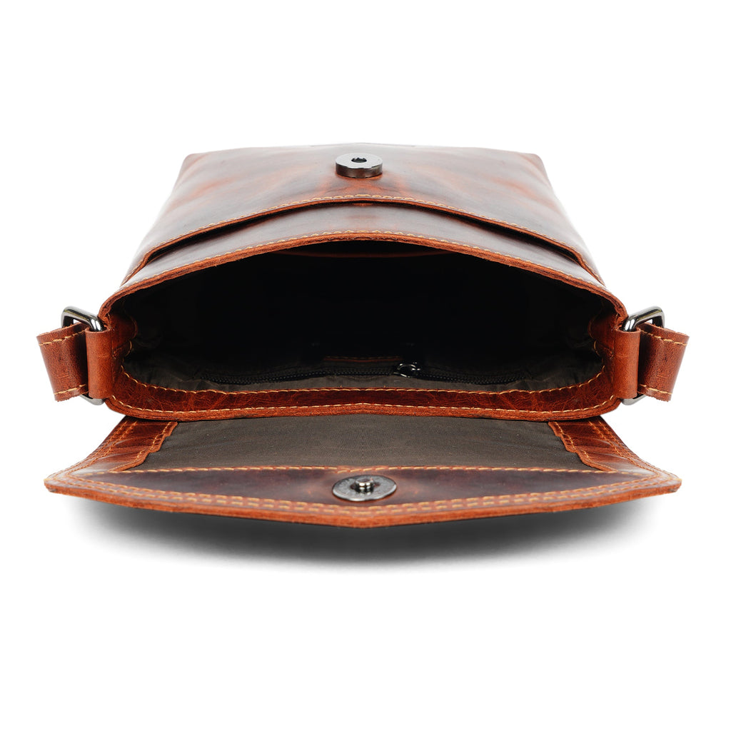 Metro Leather Crossbody Bag in Chestnut - Minori Leather